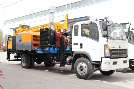 Truk dipasang Air Well Hydraulic Crawler Bor Mesin Multi Fungsi