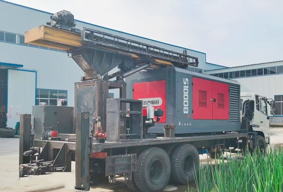 Truk dipasang Air Well Hydraulic Crawler Pengeboran Rig multifungsi