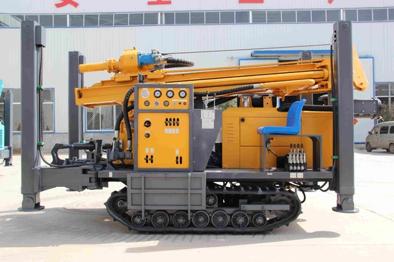Double Cylinder Lifting Water Well Drill Rig Crawler Type 200 meter dalam