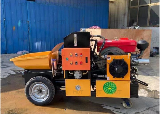 Mesin Mini Shotcrete Bersertifikat ISO9001 Mesin Pengaduk Pemuatan Sendiri 6-8m³ / H