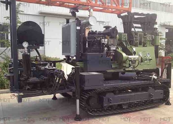 200kN Max Pull Down Force Rig Pengeboran Vertikal 25t Berat 0-100m/Min Kecepatan Pengangkatan